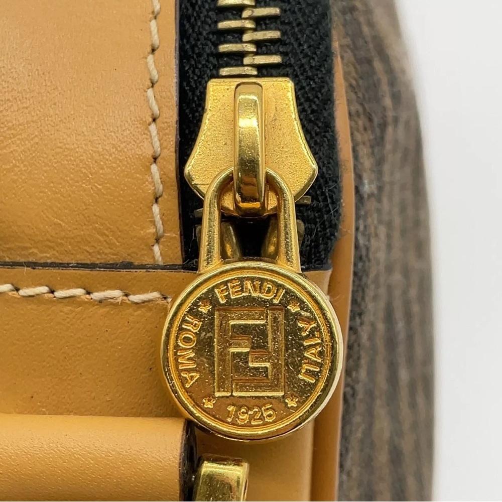 Auth Fendi Pequin Striped Canvas × Leather Beige Shoulder Bag - Picture 9 of 16